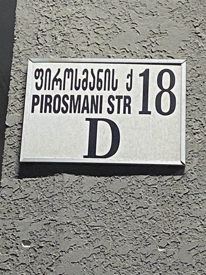 "Студия 24" - Посуточно И Помесячно Batumi Eksteriør billede