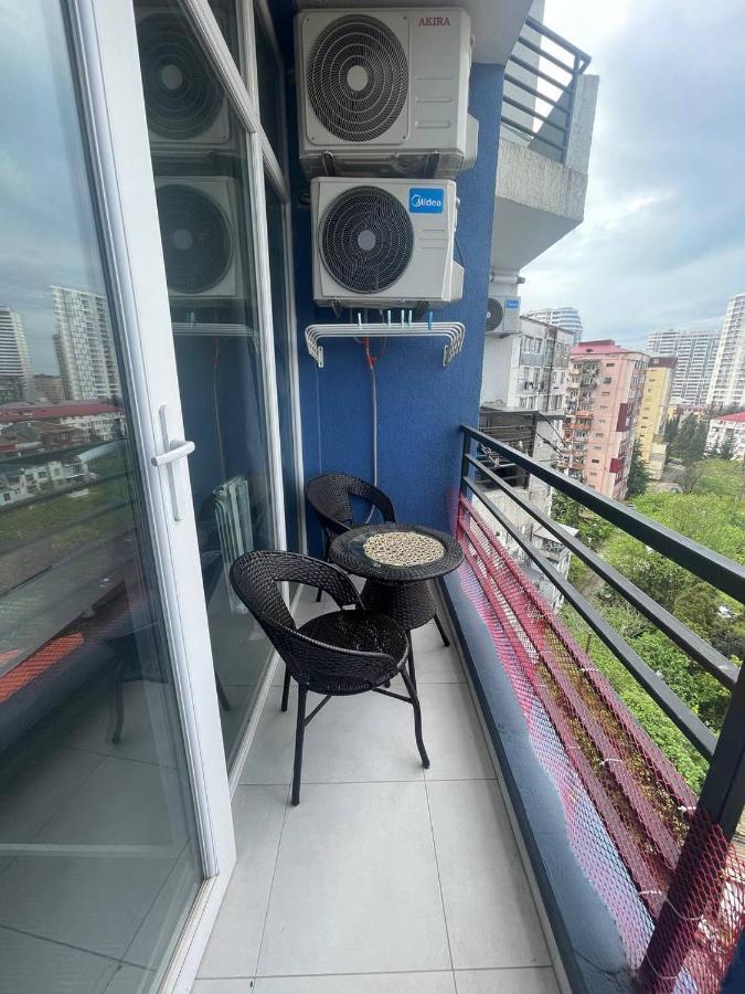 "Студия 24" - Посуточно И Помесячно Batumi Eksteriør billede